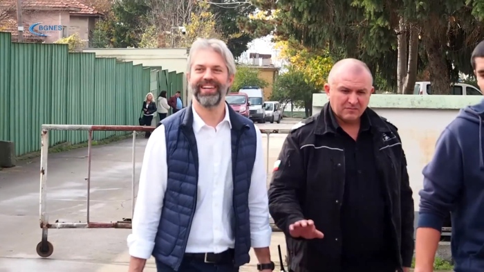 Казусът с мандата на Благомир Коцев: Бойко Борисов с позиция във фейсбук