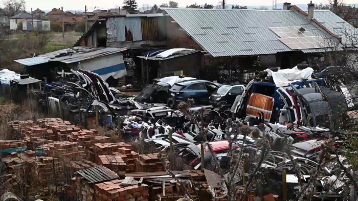 Спецоперация в две автоморги: В София и Видин откриха авточасти на издирвани коли