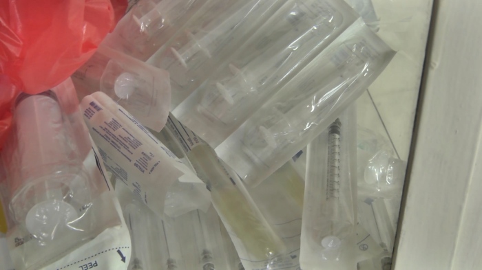 Разширяват безплатната имунизация: Ваксината срещу HPV вече обхваща момичета до 18 години