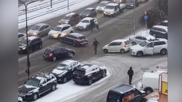 Снежна блокада в София: 109 снегопочистващи машини са на терен