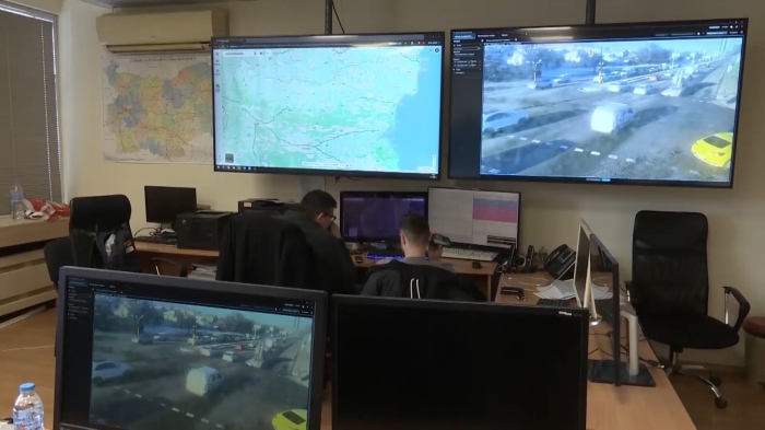 Пътната обстановка в страната остава сложна: АПИ призовава шофьорите да шофират внимателно