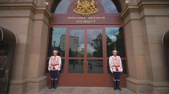 Третият мандат:  Президентът ще връчи папката на АПС 