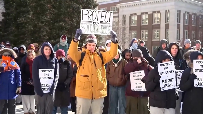 Развръзка в Минеаполис: Висш служител на Граничния патрул и неговите агенти напускат