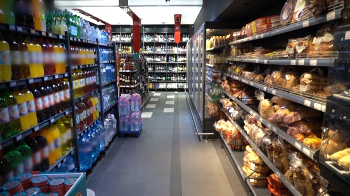 Изследване на КНСБ сочи: Плащаме все повече за храни и услуги