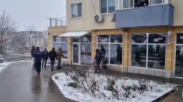 Кадри от втори салон в Бургас се появиха в сайт за възрастни: Прокуратурата и полицията започнаха разследване 