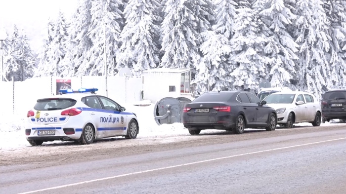 Откриха три мъртви тела в хижа край \"Петрохан\"