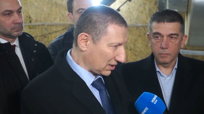 Сарафов сравни случая \