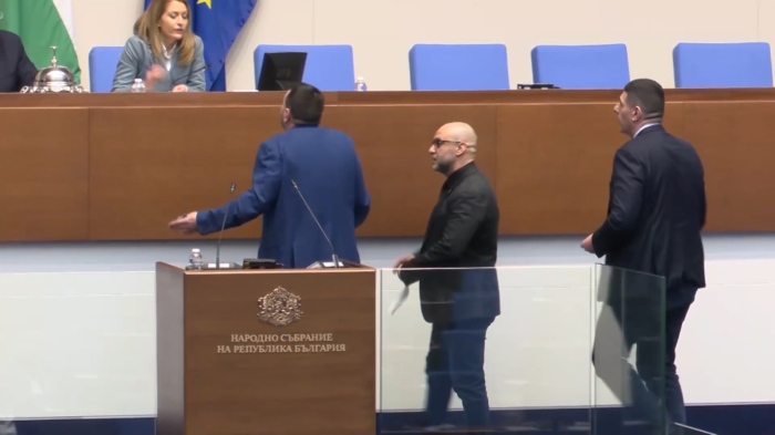 Напрежение в НС: Случаят \"Петрохан\" изостри тона между депутатите