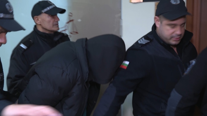 По обвинения в педофилия: Задържаха 29-годишен учител от Плевенско 