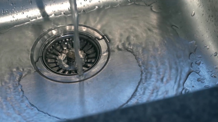 БСП призова за задържане цената на водата. Иван Иванов: \"Никаква бомба не сме заложили на служебния кабинет\"