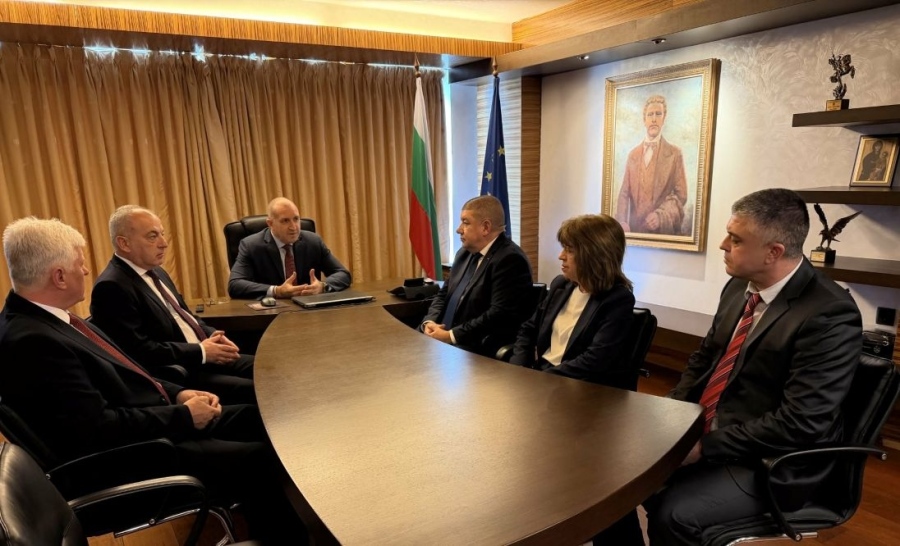 Румен Радев ще участва на изборите в коалиция \