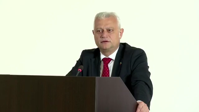 Вътрешният министър Емил Дечев обеща безкомпромисни действия срещу купуването на гласове