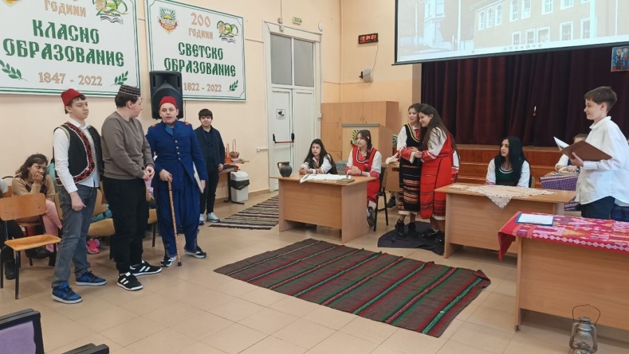 Възрожденски дух в СУ \