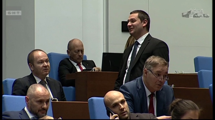 На първо четене: Депутатите приеха по-строги наказания за педофилите 