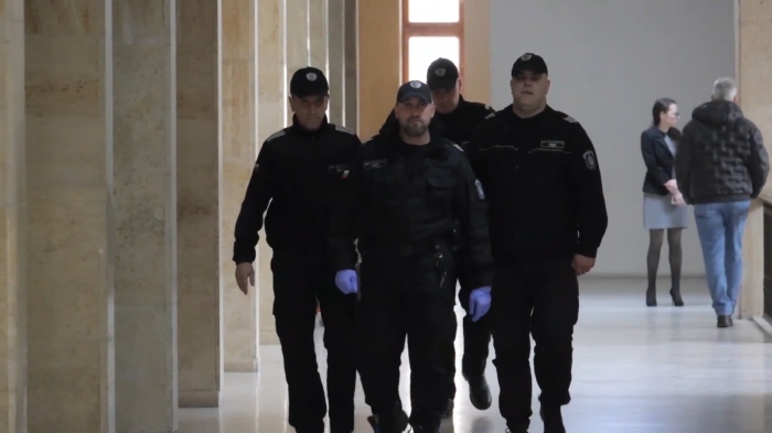 Съдът в Бургас реши: 23-годишният, обвинен в опит за убийство остава в ареста 