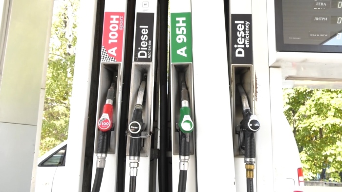 Президентът Йотова за цените на горивата: \