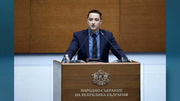 При полицейска проверка: Отнеха книжката на депутата Явор Божанков