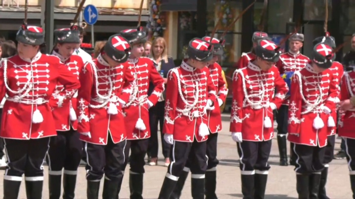 В Деня на Конституцията: Враца вече има ученически гвардейски отряд