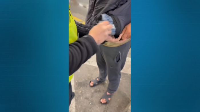 119 шишета ботулинов токсин на \"Капитан Андреево\": Опасното вещество е намерено в джобовете на шофьор 