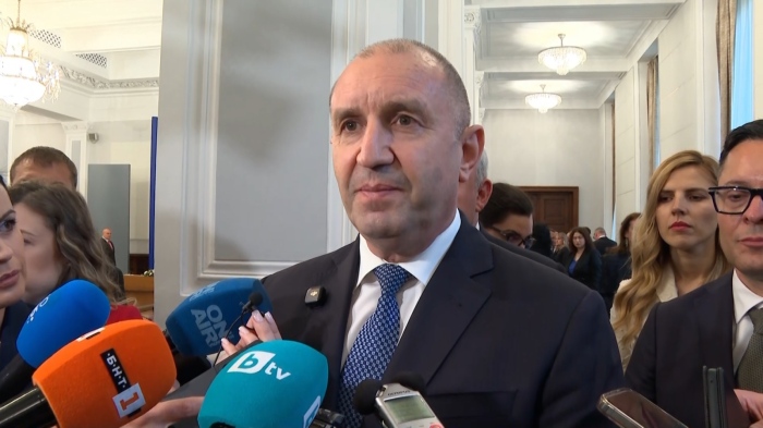 Премиерът Радев по актуални въпроси: \"Първите мерки са да пречупят тренда за ръст на цените\"
