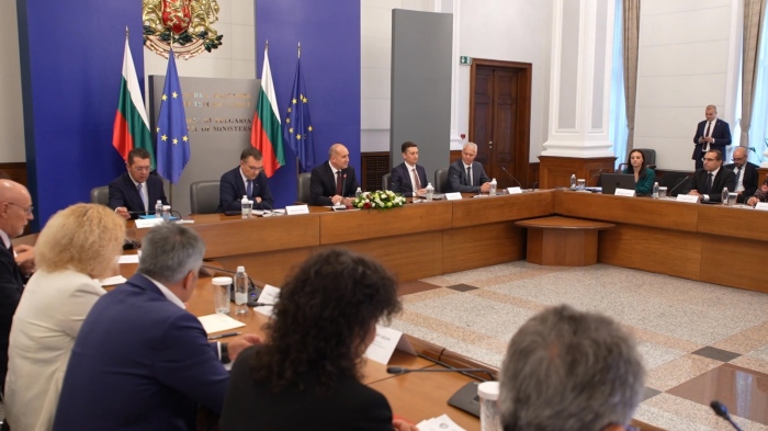 Плановете за правосъдна реформа: Радев: Предлагаме президентът отново да избира служебните кабинети