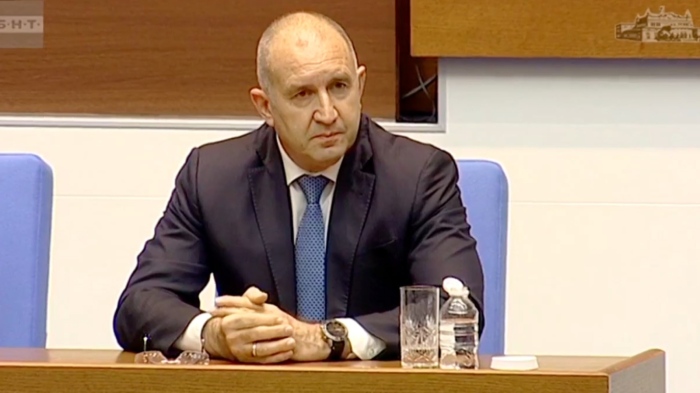 Радев на изслушване в парламента: \"Заставаме до Германия, но Европа трябва да калкулира риска\"