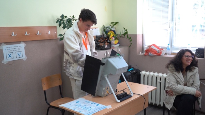 Започна проверката на машините за изборите: До края на седмицата ЦИК ще покаже образец на бюлетината 