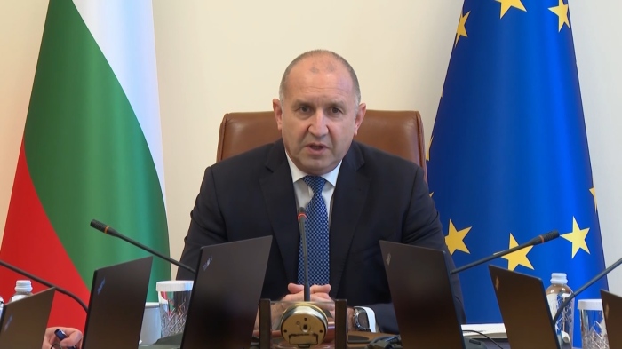 \"Закупуваме още 5 зенитно-ракетни комплекса\": Премиерът Румен Радев за атаките в Черно море