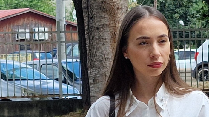 Ива Михайлова се прибра в България: Започва незабавно лечение в \"Пирогов\" 