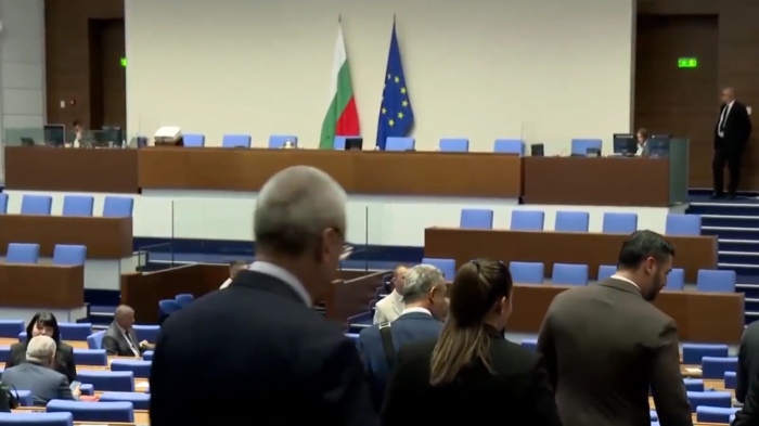 Дебат за боклука в НС: Словесни сблъсъци заради промените в Закона за отпадъците